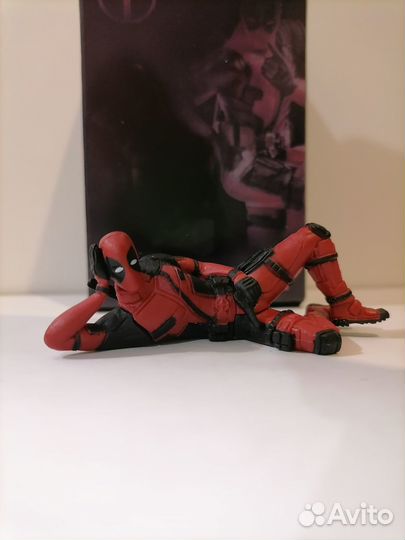 Фигурка deadpool