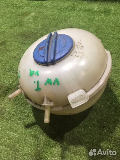 Расширительный бачок Volkswagen Transporter T5 T6