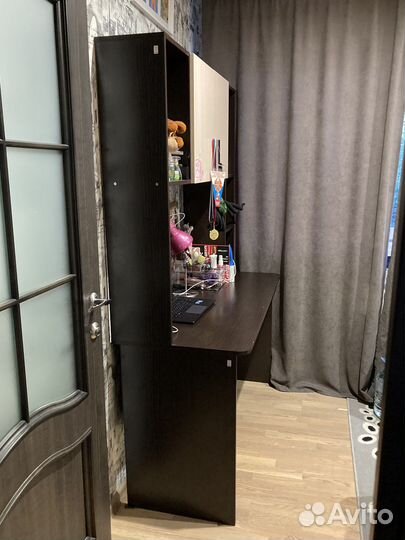 Письменный стол