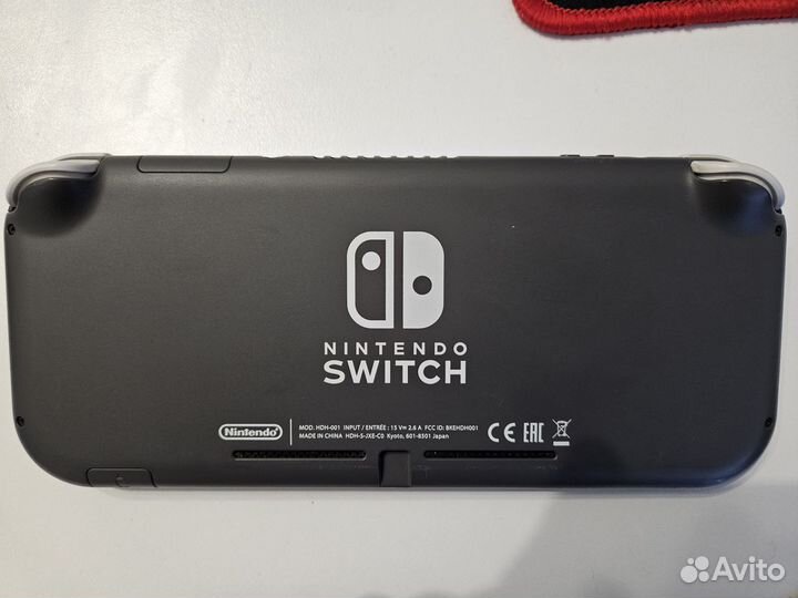 Nintendo Switch Lite комплект