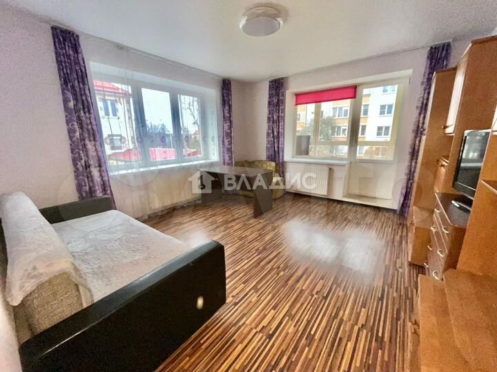 2-к. квартира, 55 м², 2/6 эт.