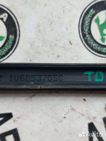 Молдинг крыши Шкода Октавия тур А4