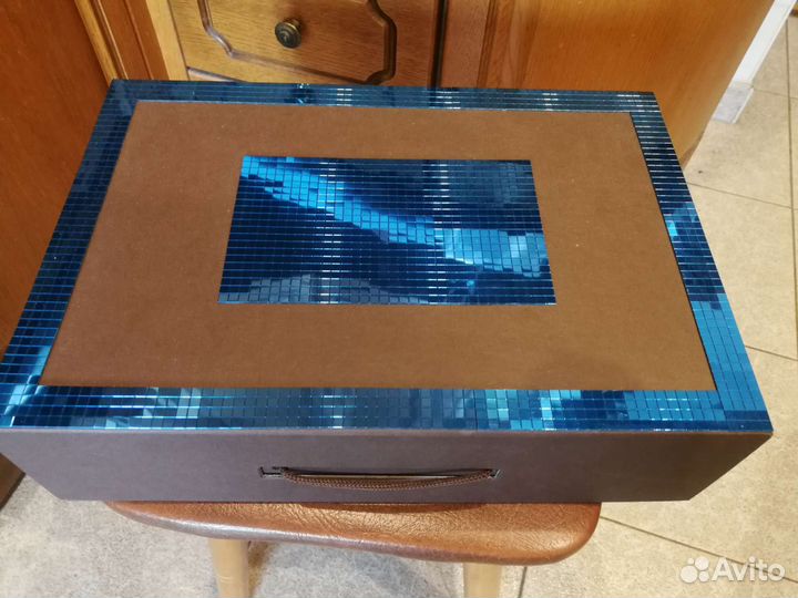 Коробка на Магнитке 35*23.5*10 см новая