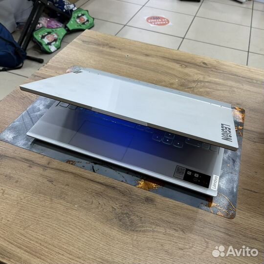 Ноутбук Lenovo Legion 5 15ACH6H 82JU0011RU