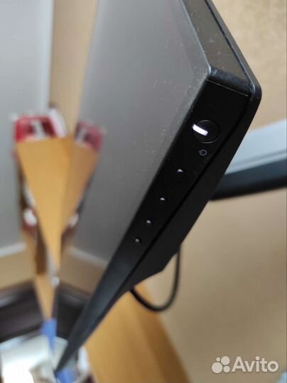 Монитор dell u2718q