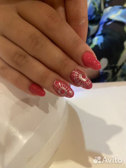 Наращивание ногтей