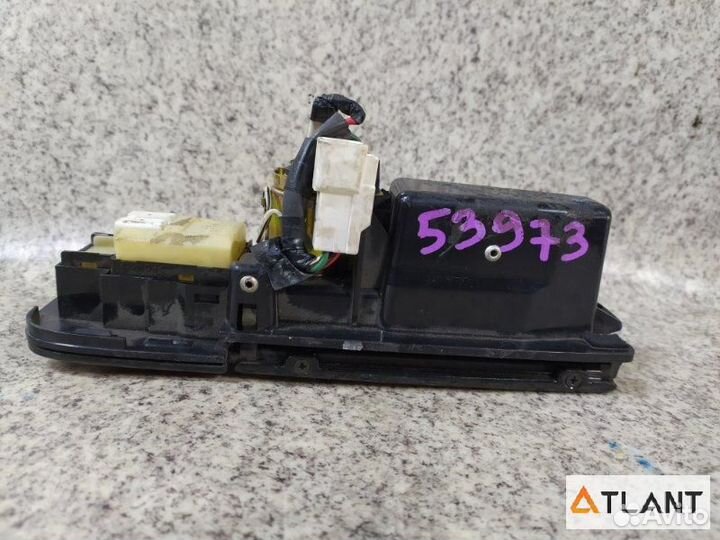 Блок упр. стеклоподьемниками задний левый toyota C