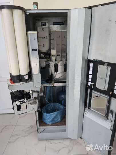 Продаю кофейный автомат unicum nova