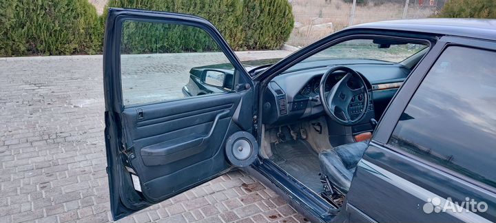 Peugeot 605, 1989