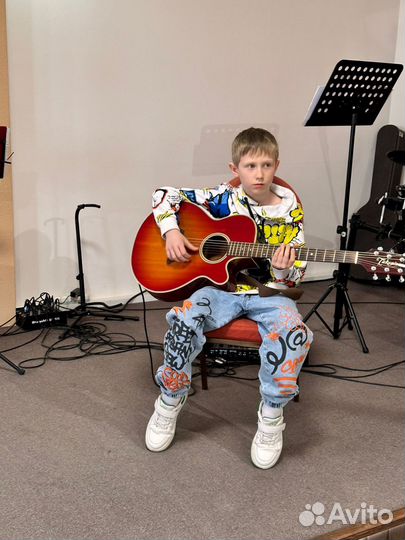 Уроки игры на гитаре