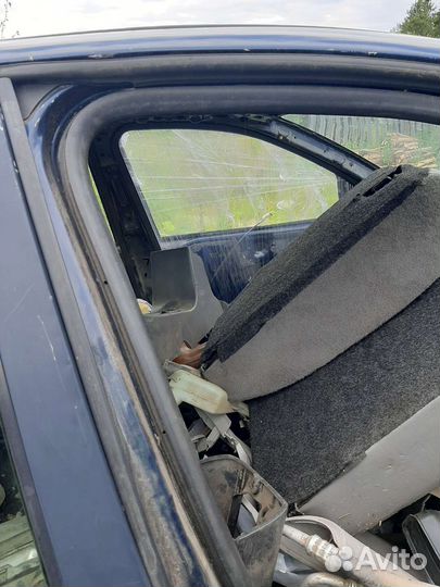 Уплотнительная резинка двери ford focus 1