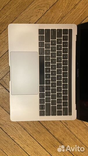 Macbook pro 13 2018 touch bar