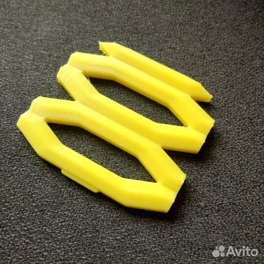 Заглушки решетки капота Volvo FH