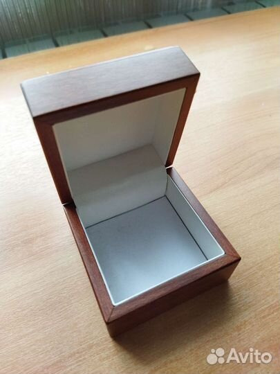 Футляр для ювелирных украшений