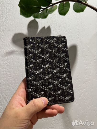 Обложка на паспорт goyard