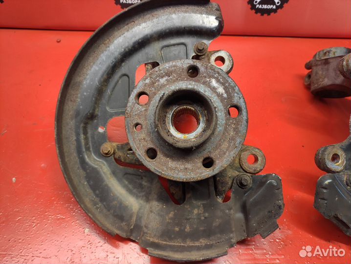 Поворотный кулак со ступицей Volvo S 80, S60, V70