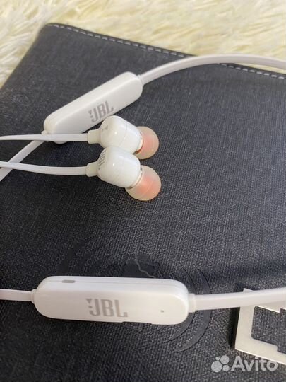 Блютуз наушники jbl T110BT