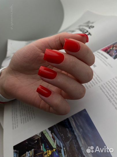 Маникюр с покрытием гель-лаком