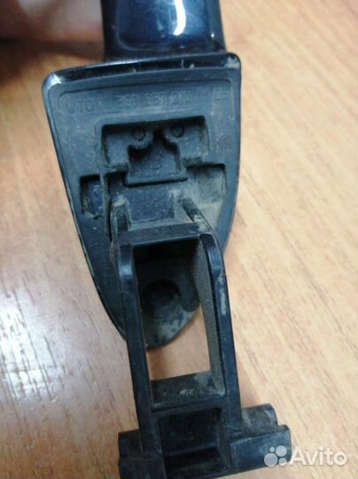 Ручка двери передняя правая Volkswagen Passat B6