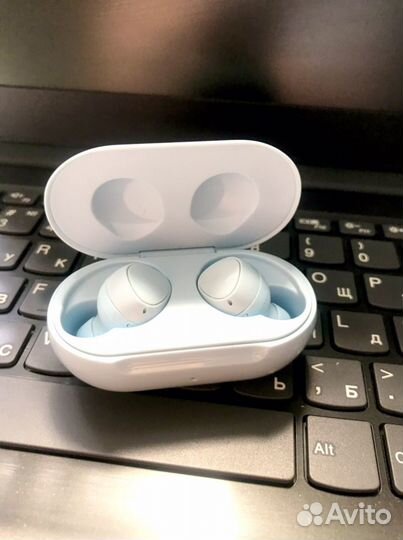 Беспроводные наушники samsung buds plus голубой