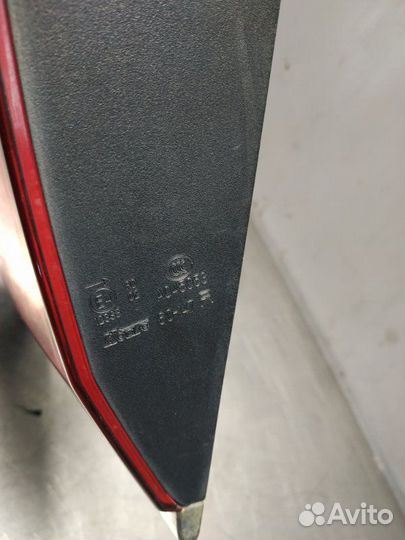 Фонарь задний правый Lexus Lx570