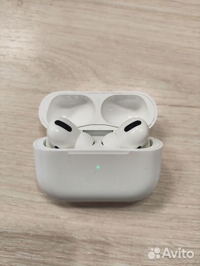 AirPods Pro (MWP22RU/A)