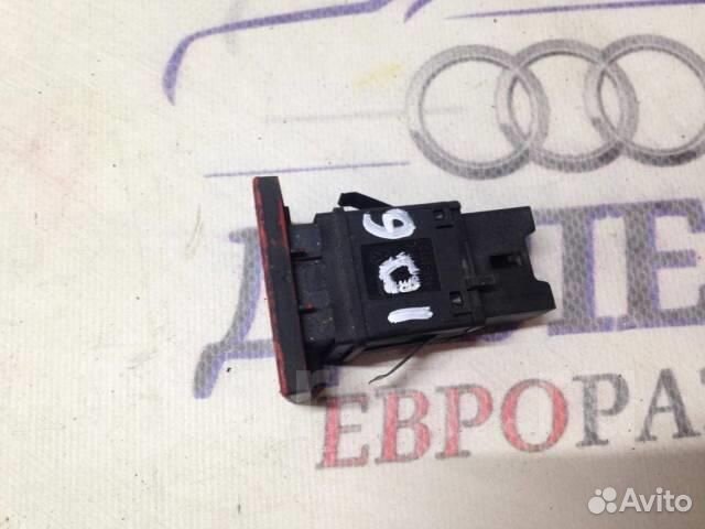 Кнопка аварийной сигнализации VW Touareg 2002-2010