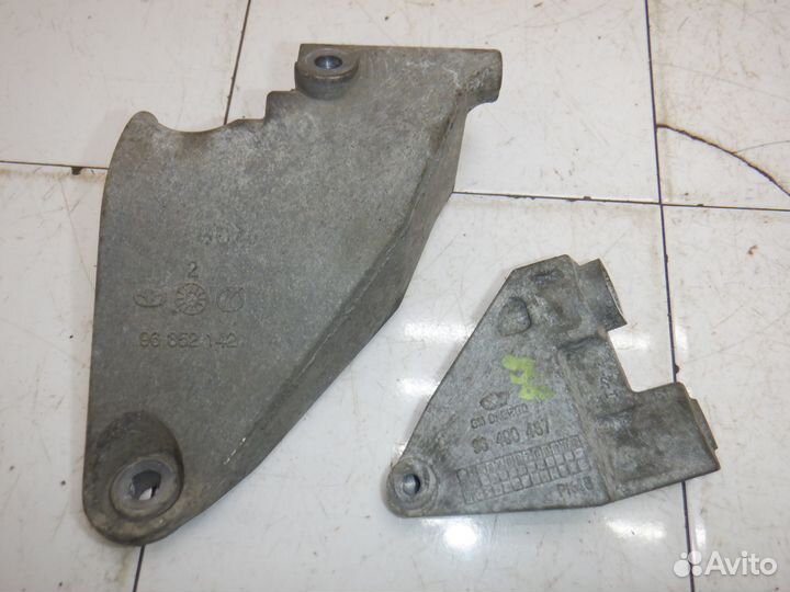 Кронштейн генератора Chevrolet Aveo T200