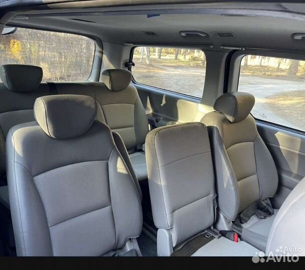 Hyundai Grand Starex 2.5 AT, 2009, 240 000 км