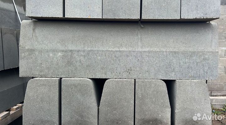 Бордююр с работами