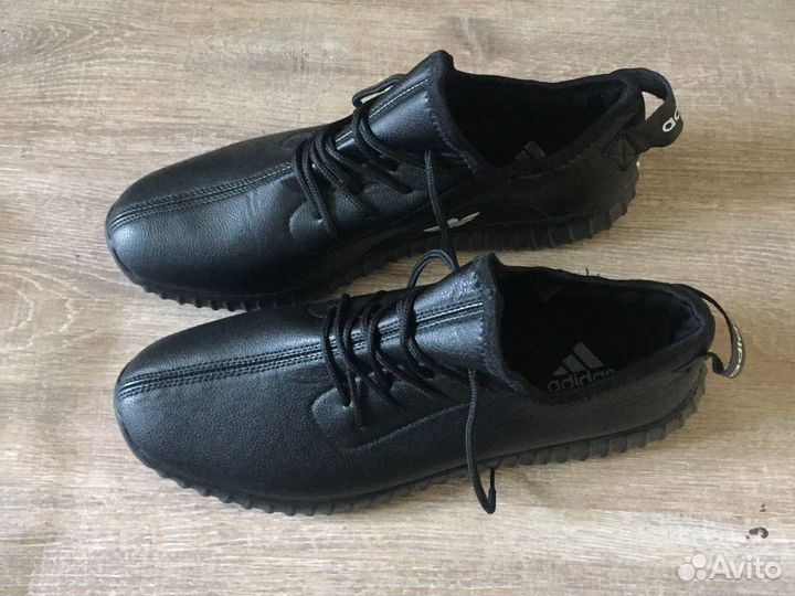 Кроссовки adidas yeezy boost новые