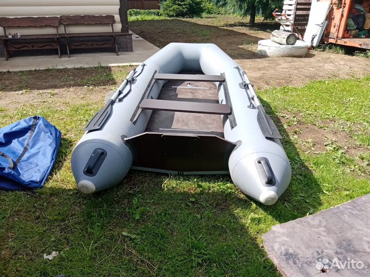 Надувная лодка Breeze 320K