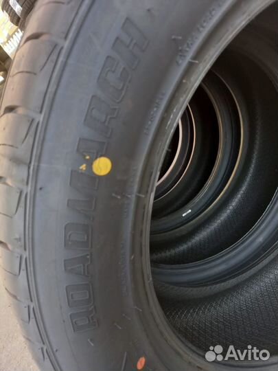 Roadmarch Prime UHP 08 225/55 R17 101W