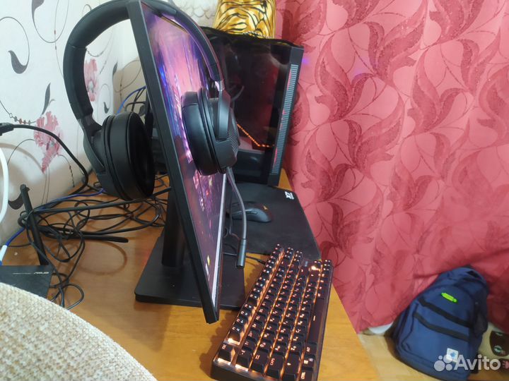 Игровой компьютер с монитором