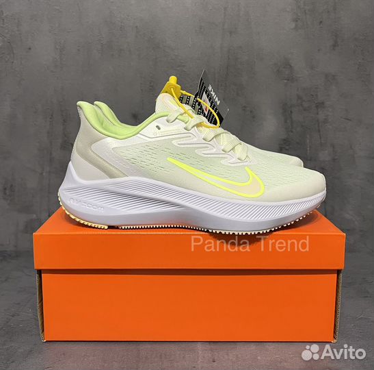 Кроссовки Nike Air Zoom Winflo 7