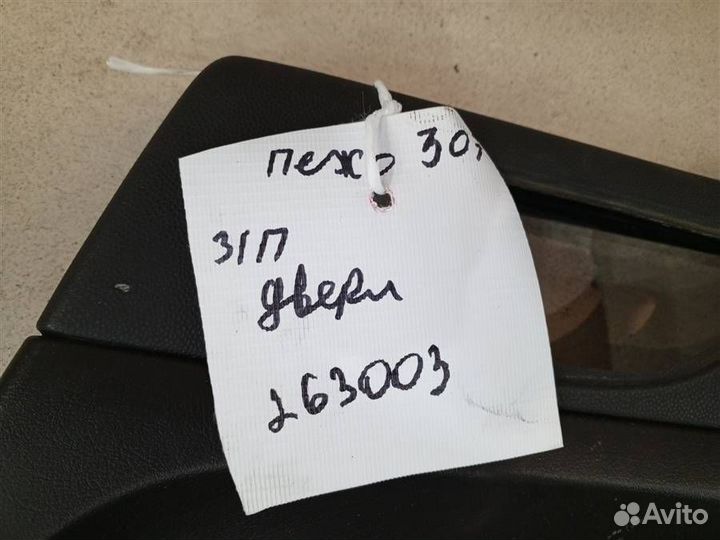 Обшивка двери задней правой Peugeot 307 2001-2008