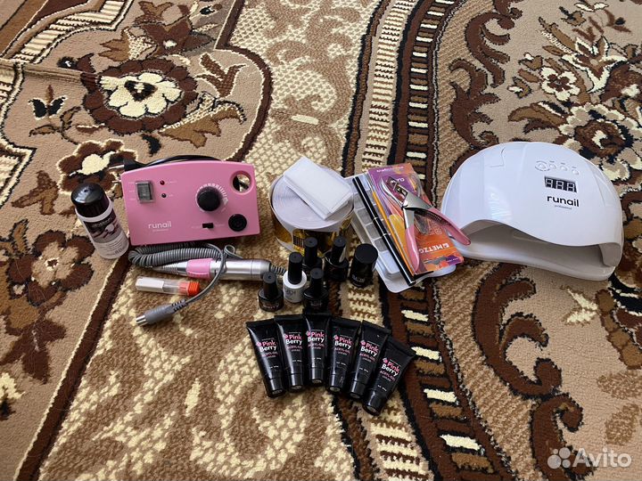 Набор для начинающего мастера маникюра