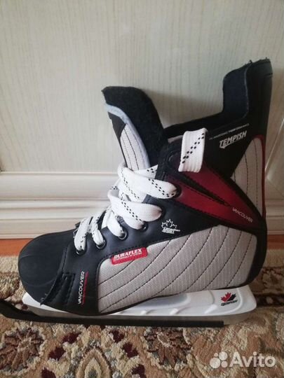 Коньки хоккейные