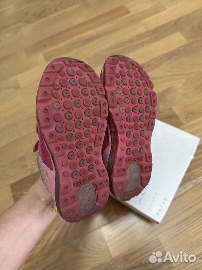 Кроссовки geox 27