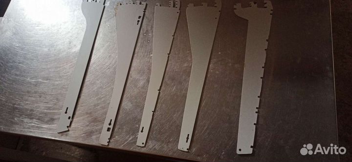 Кронштейны для торговых стеллажей