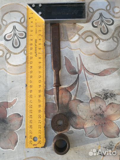 Старинный инструмент