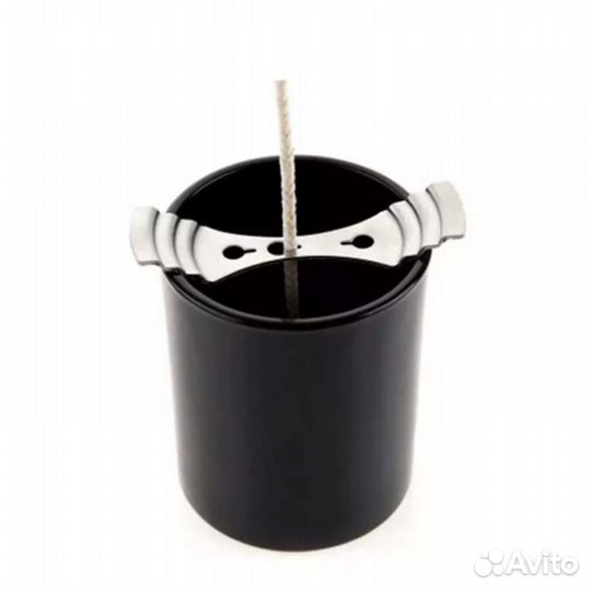 Металлический фиксатор для центрирования фитиля