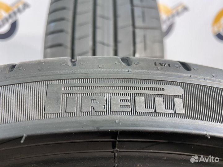 Pirelli P Zero PZ4 235/35 R19