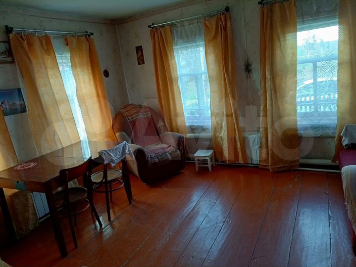 Дом 42,8 м² на участке 4,14 га