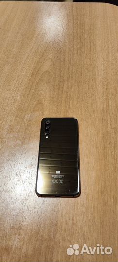 Xiaomi Mi 9 SE, 6/64 ГБ