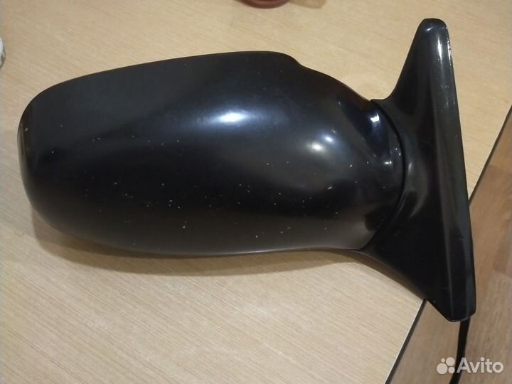 Правое зеркало таёта марк 2 GX100