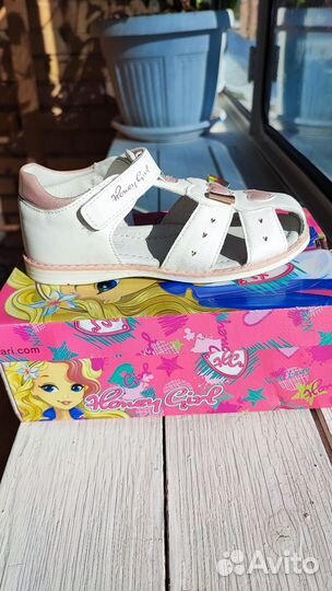 Сандалии для девочки 31 размер новые