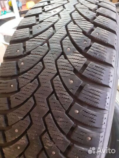 Pirelli Formula Ice 215/60 R17 100T