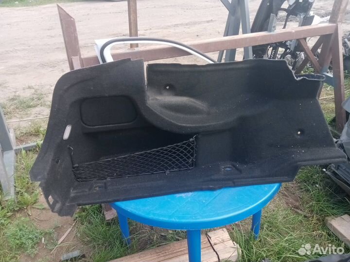 Обшивка багажника Mercedes Benz E W212