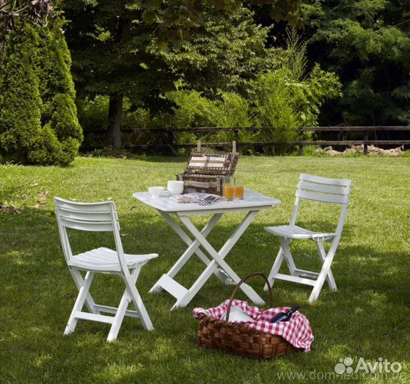 Стул складной белый из Италии